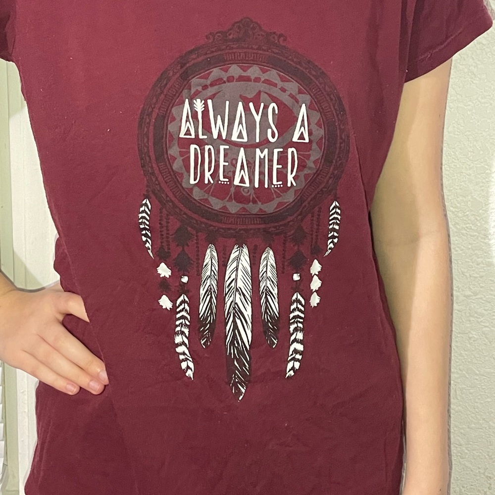 Maroon tee